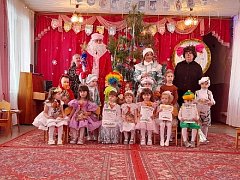 Чудеса случаются у новогодней ёлочки