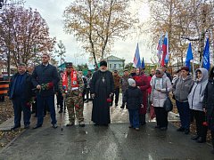 В САМОЙЛОВКЕ ОТКРЫТ ПАМЯТНИК ГЕРОЯМ-ЗЕМЛЯКАМ