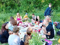 Школьники сходили в поход на природу