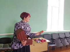 Дети узнали о богатстве народных традиций и смастерили куклу - оберег