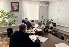 В Святославке представители органов местного самоуправления провели приемы граждан