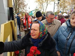 В САМОЙЛОВКЕ ОТКРЫТ ПАМЯТНИК ГЕРОЯМ-ЗЕМЛЯКАМ