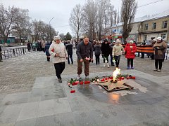 В День Героев Отечества в Самойловке прошли памятные мероприятия