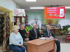 В районной библиотеке прошла встреча с саратовскими писателями