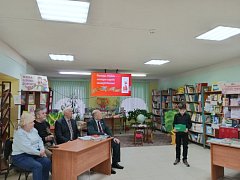 В районной библиотеке прошла встреча с саратовскими писателями