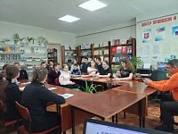 В клубе молодого избирателя прошла встреча со школьниками