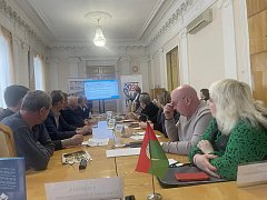 Главе КФХ Виктору Анатольевичу Семикину вручили общественную медаль