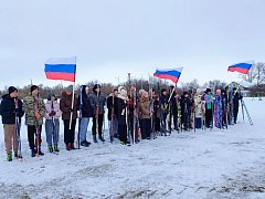 В Самойловке прошли лыжные гонки среди школьников
