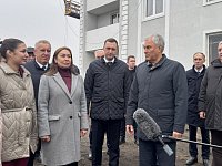 В РЕГИОНЕ ДО КОНЦА ГОДА СДАДУТ ТРИ ДОМА ДЛЯ ВРАЧЕЙ НА 190 СЛУЖЕБНЫХ КВАРТИР