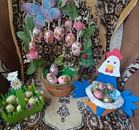 Выставка «Пасхальная радуга» радует своими красками