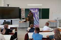 В гостях у «Орлят» побывал защитник Отечества