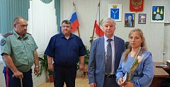 Памятные знаки вручены семьям погибших бойцов