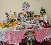 Выставка «Пасхальная радуга» радует своими красками