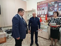 Их подвиг будет для нас примером