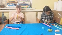 Уникальную коллекцию птичек из ниток создали юные святославцы
