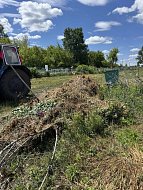 С сельских кладбищ вывезен мусор