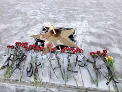 Цветы – в память о победе под Сталинградом