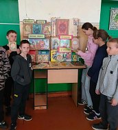 Школьники читали сказки народов России