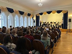 Воспитанники ДШИ р.п. Самойловки участвовали в областном фестивале духовных и ударных инструментов